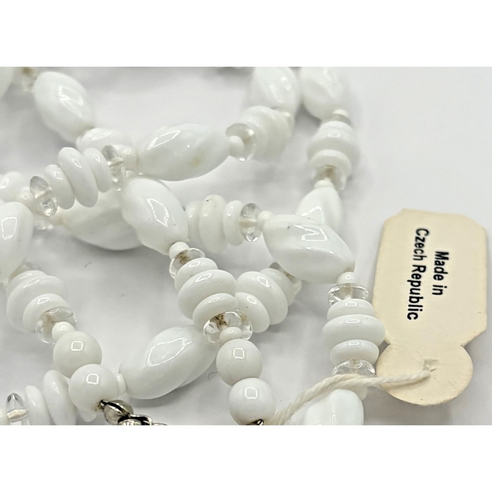 Vintage White Czech Glass Beaded Necklace Twisted Oval Silver Tone